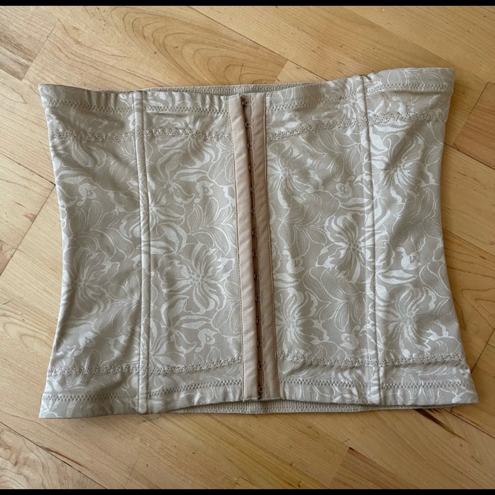 Maidenform 11” Corset Waist Trainer Nude